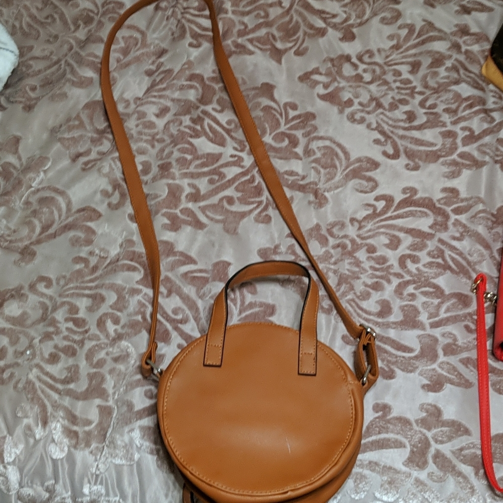 Crossbody bag